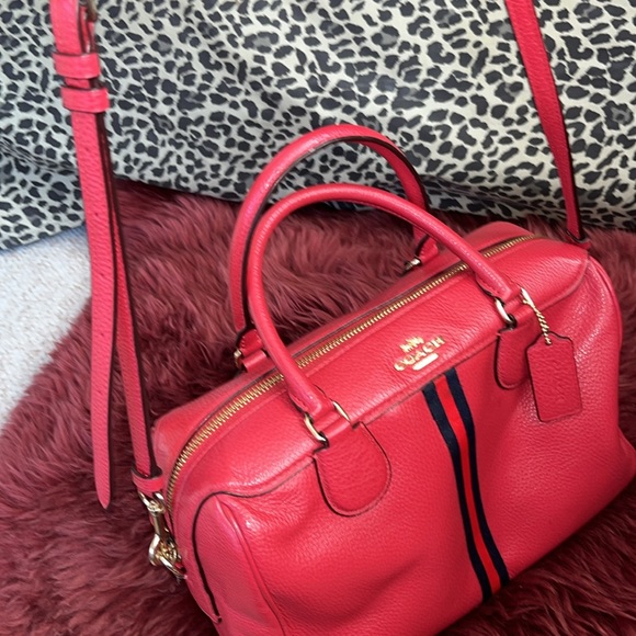 COACH Red Pebble Leather Handbag Satchel Shoulder strap Custom details Stripe - Picture 11 of 11